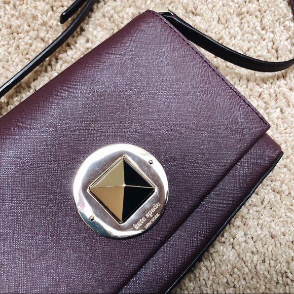 kate spade Handbags - Kate Spade Purple Crossbody Bag
